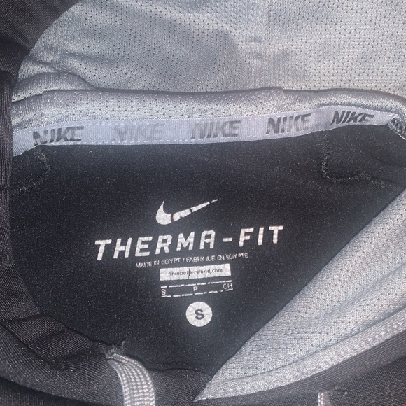 Black & Gray Nike Therma-Fit Hoodie - Picture 5 of 5